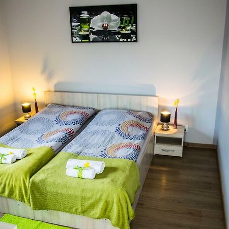 Pokoje Staromiejski Uniejów Exterior foto